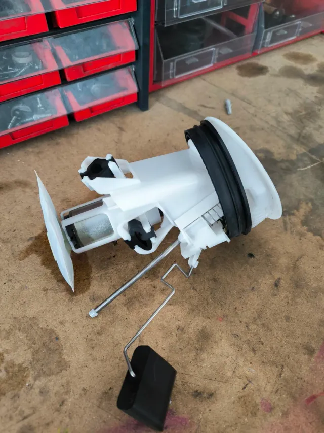 Bomba Gasolina BMW E36