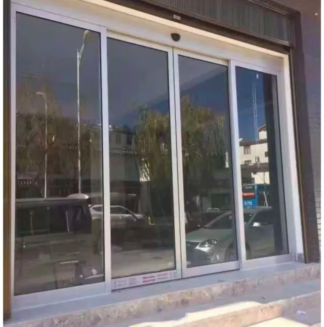 Puerta Automática de Cristal