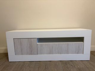 Mueble TV blanco