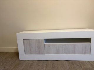 Mueble TV blanco