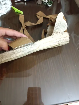 Sandalias esparto cuña marrón