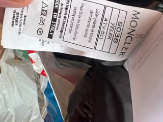 Moncler Maya plumífero con cremallera talla 3