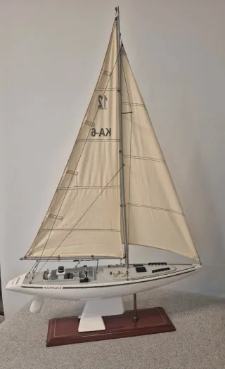 Maqueta velero Australia KA-6