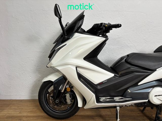 KYMCO AK 550 (A)