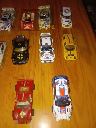 Pista Scalextric antiguo con coches