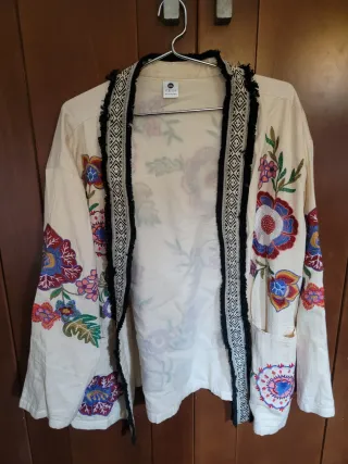 Chaqueta India Bordada Talla Única