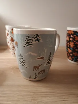 Set 5 tazze natalizie in porcellana