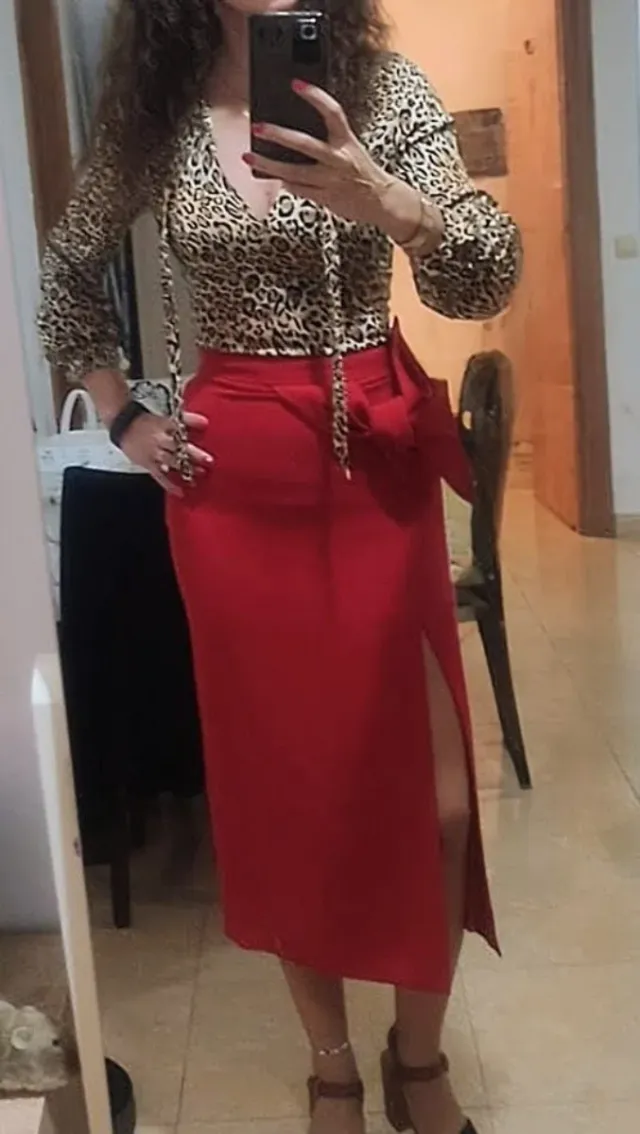 Falda Mango Talla 34(XS) Roja