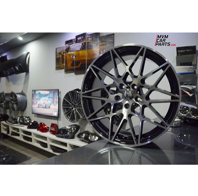 Juego de 4 Llantas 20 M4 GTS Black BM038