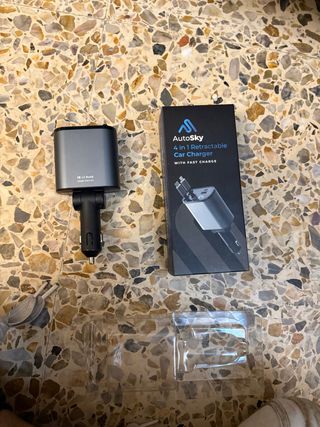 Caricatore da auto retrattile AutoSky 4 in 1