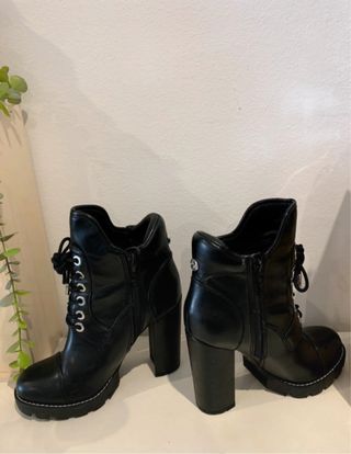 Botines Guess Negros Tacón Plataforma