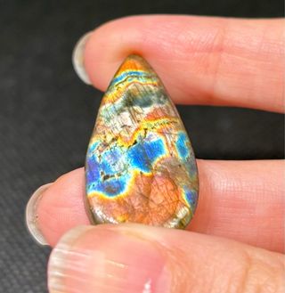 Espectrolita labradorita Naranja y Azul cabujon