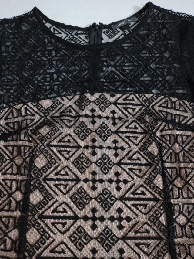Vestido Mango encaje negro forro rosa