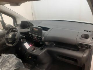 Peugeot Partner E-PARTNER STANDARD 800KG ELECTRICO BEV 100 KW 136CV 4P