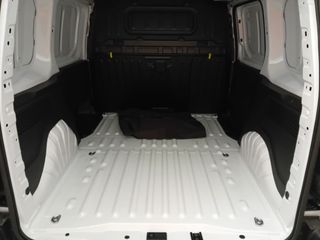 Peugeot Partner E-PARTNER STANDARD 800KG ELECTRICO BEV 100 KW 136CV 4P