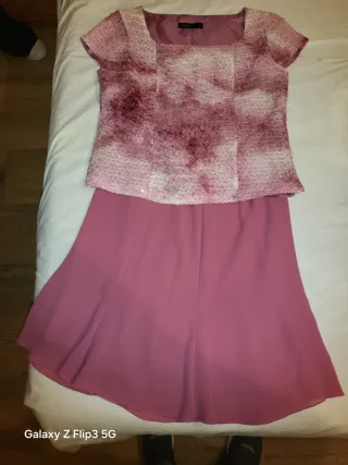 Conjunto top y falda rosa