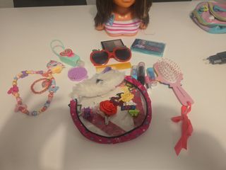 Cabeza de Nancy para peinar y maquillaje.