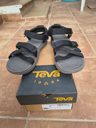 Sandalias Teva Talla 40 (Nuevas)