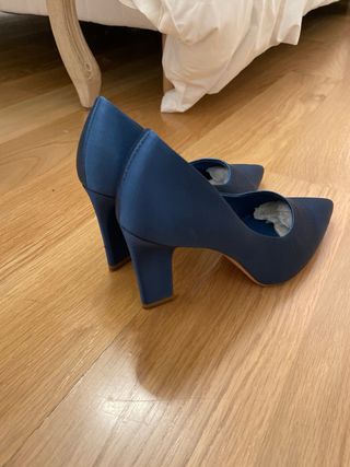 Scarpe con tacco alto blu satinato Zara taglia 38