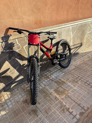 Bicicleta da Montagna S-Works Demo 8 Rossa