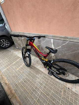 Bicicleta da Montagna S-Works Demo 8 Rossa