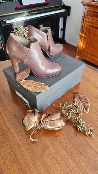 Stivaletti Alberto Fermani marroni tacco alto