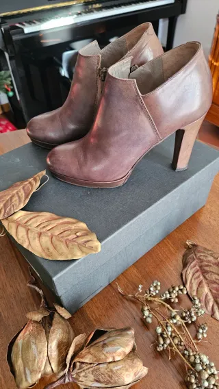 Stivaletti Alberto Fermani marroni tacco alto