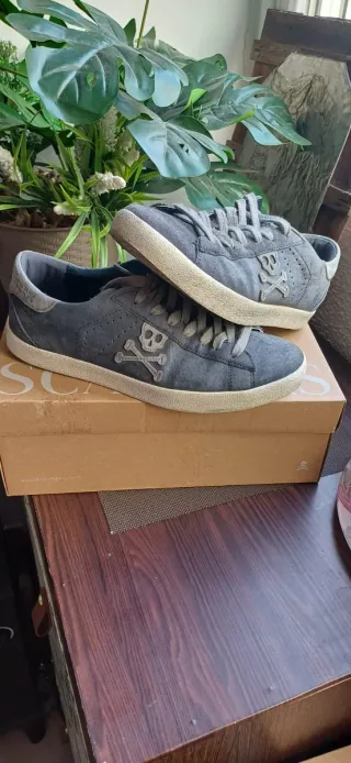 Zapatillas Scalpers grises talla 41