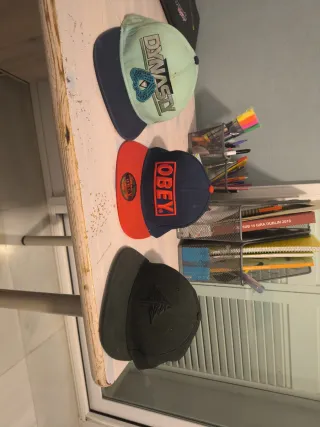 Lote 3 Gorras Dynasty, Obey