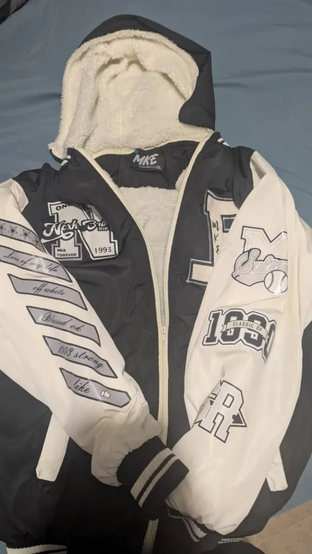 Chaqueta MKE TALLA L NUEVA