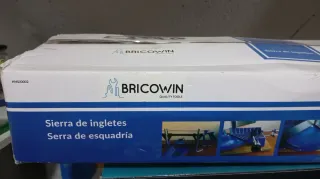 Sierra de ingletes nueva sin usar