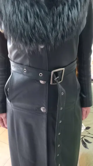 Cappotto in vera pelle nero con pelliccia