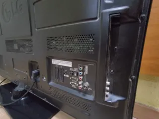 TV LG 40  plasma ,para piezas con mando etc..