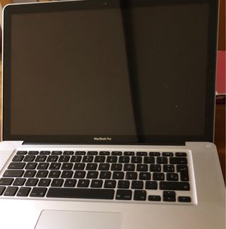 MacBook Pro para piezas. Completo
