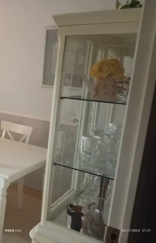 Mueble ÚNICO vitrina