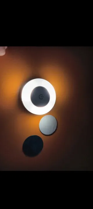 Luce magnetica da muro touch