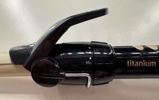 Rizador Babyliss Titanium Ceramic Beige/Negro