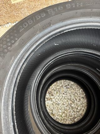 Neumáticos Kumho 205/55/16 Buen Estado
