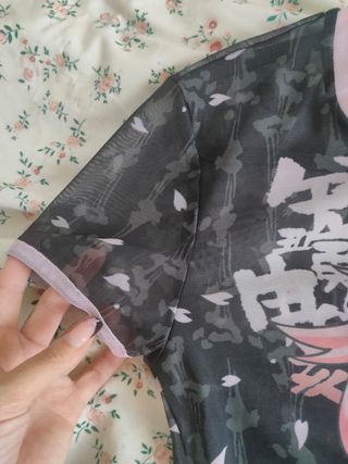Camiseta Bershka Sakura Haruno Anime