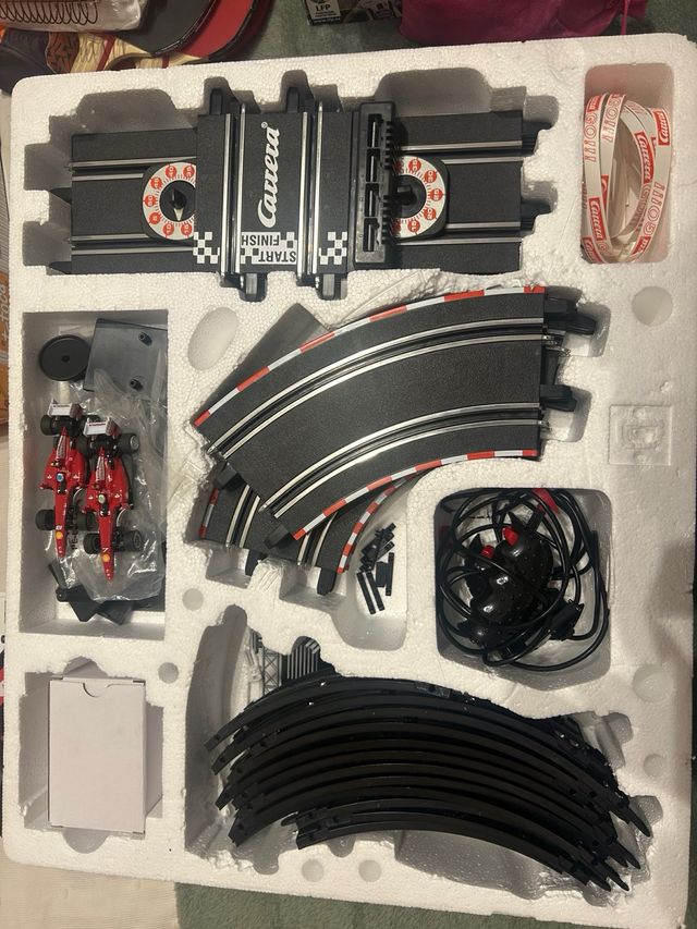 escalestri carrera go ferrari champions