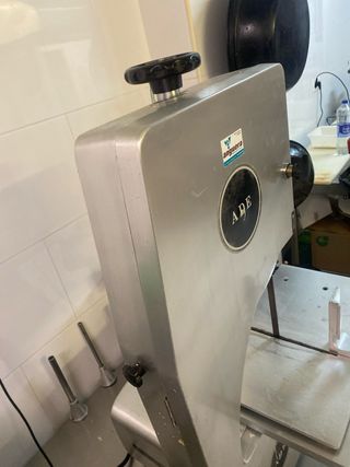 Sierra de carnicería ADE