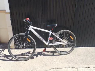 Bicicleta Btwin Blanca