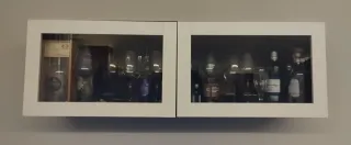 Vitrina de cristal y madera