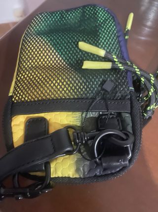 Porta móvil Desigual multicolor