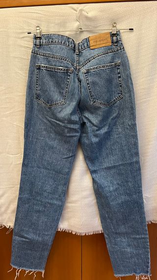 Pantalón vaquero roto de Pull&Bear