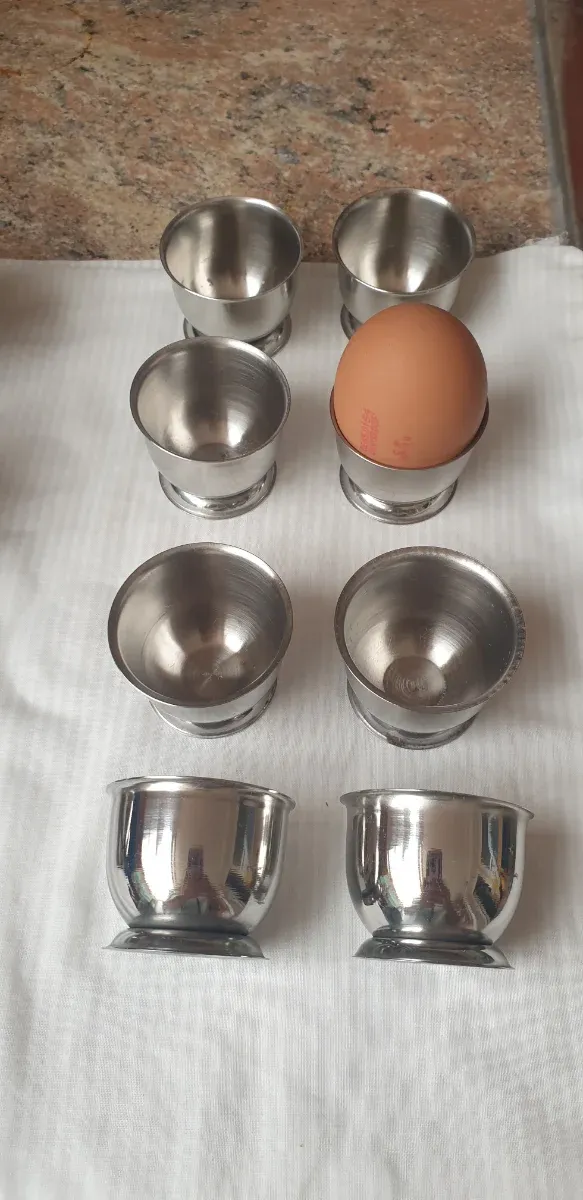Set di 14 portauova argentati metallizzati