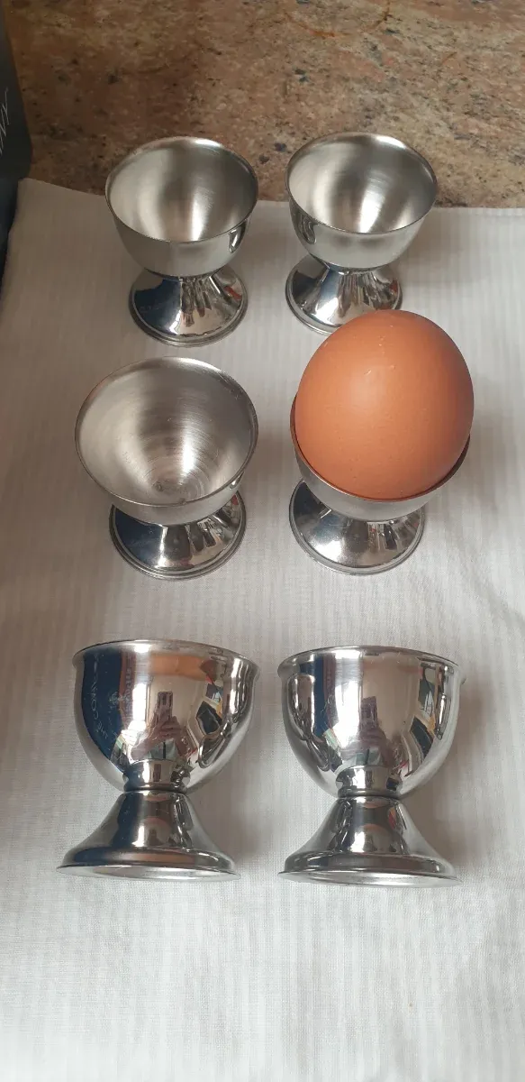 Set di 14 portauova argentati metallizzati