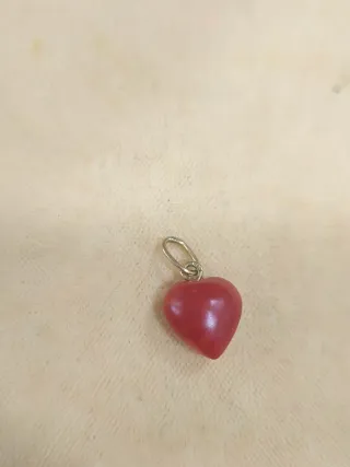 Colgante Corazón Oro 18k y coral