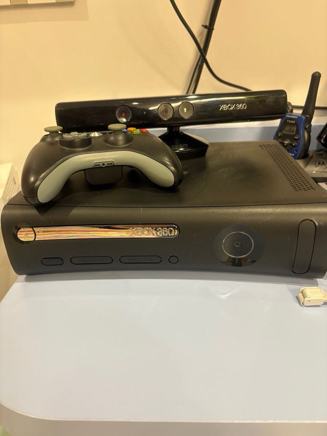 Xbox 360 + Silla+50 Juegos