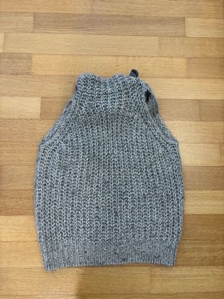 Gilet in maglia grigio con dettagli brillanti